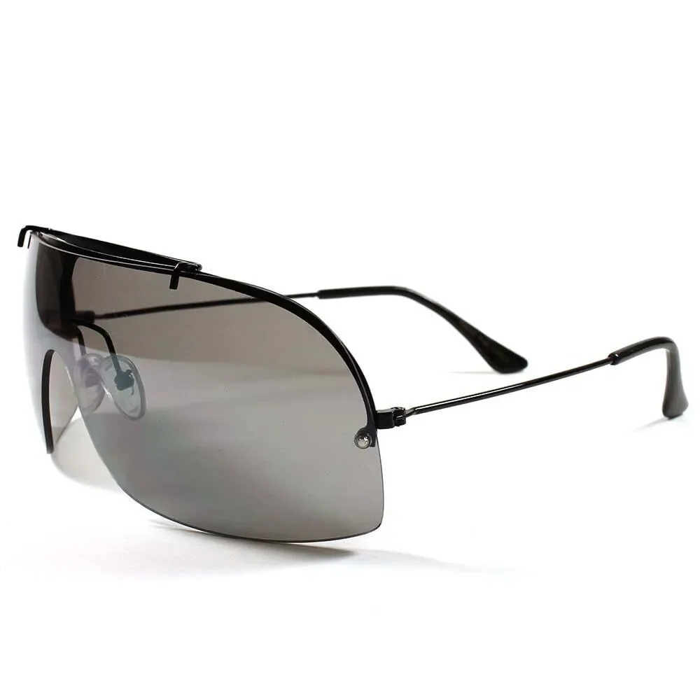Kiss these sunglasses